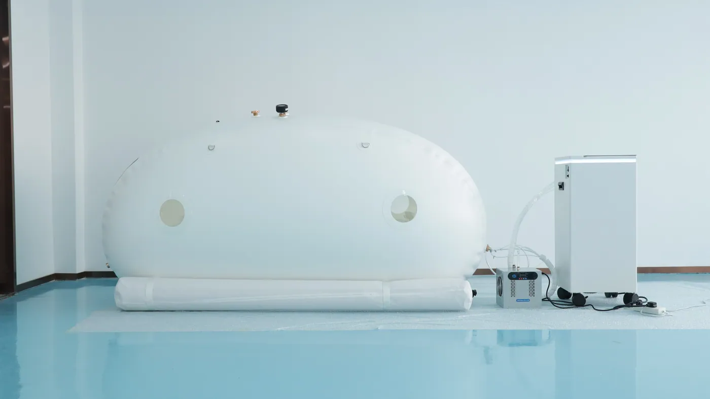 Soft-Shell Capsule, 2 People — OLV-RD02 — image 1